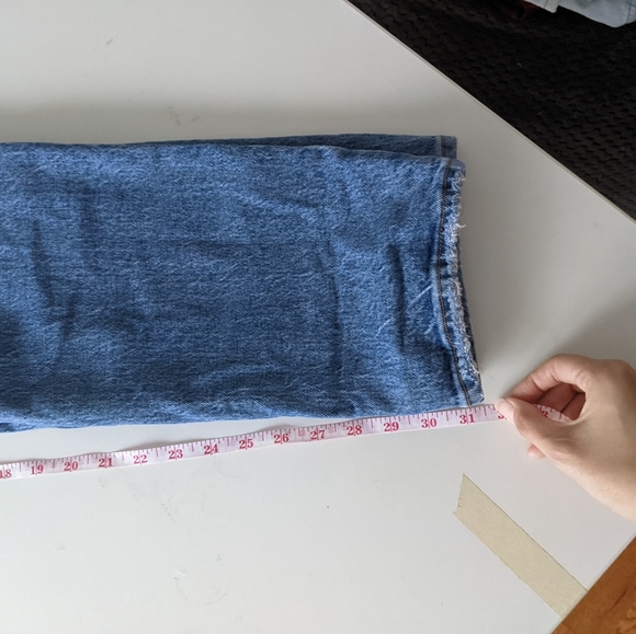 BNWOT Abercrombie and Fitch Dad Jeans - Picture 6 of 8